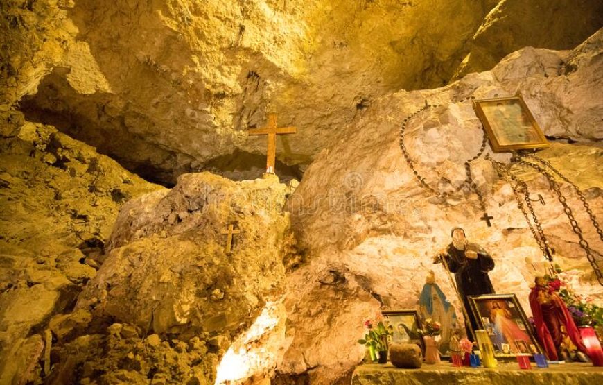 Монстыри Святых Антония и Павла ( индивидуальная )