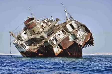 Острав Тиран на яхте ( есть дайвирг )