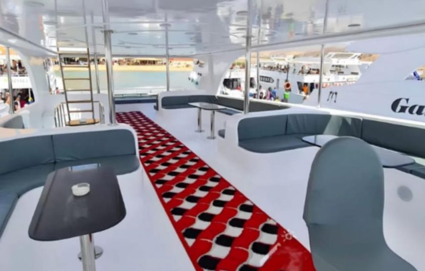 Аренда Яхты в Шарме- индивидуально на день