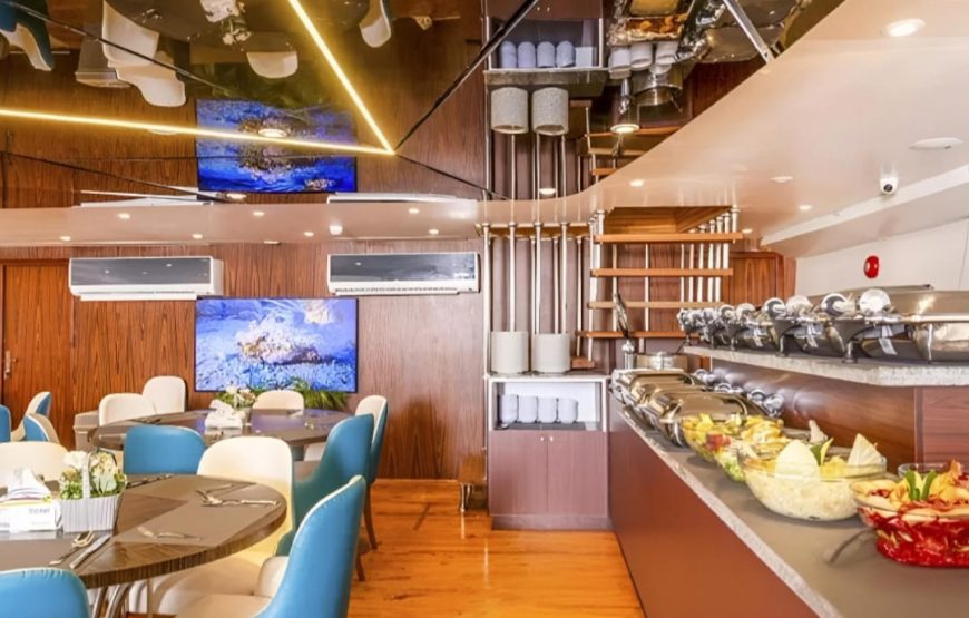 Мега-круиз с ужином на респектабельной яахта